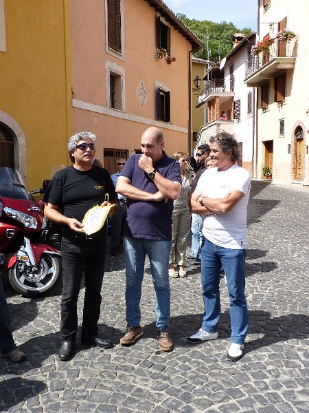 Scambio del gagliardetto 1.JPG